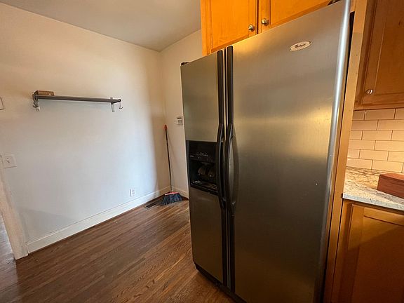 refrigerator included