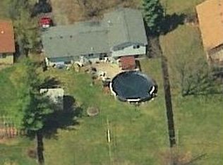 2122 Mattie Lu Dr, Auburn Hills, MI 48326