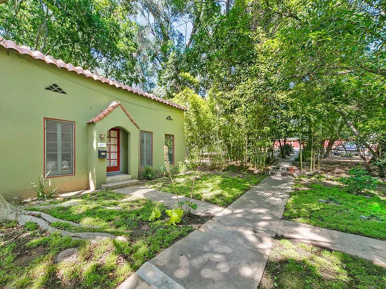 459 E Sacramento St — Photo 21