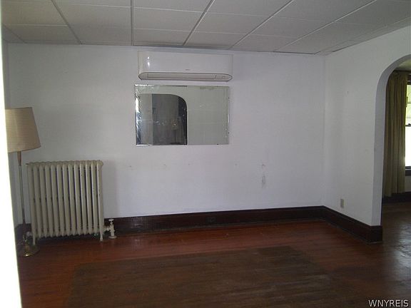 5th image of 400 Spruce St