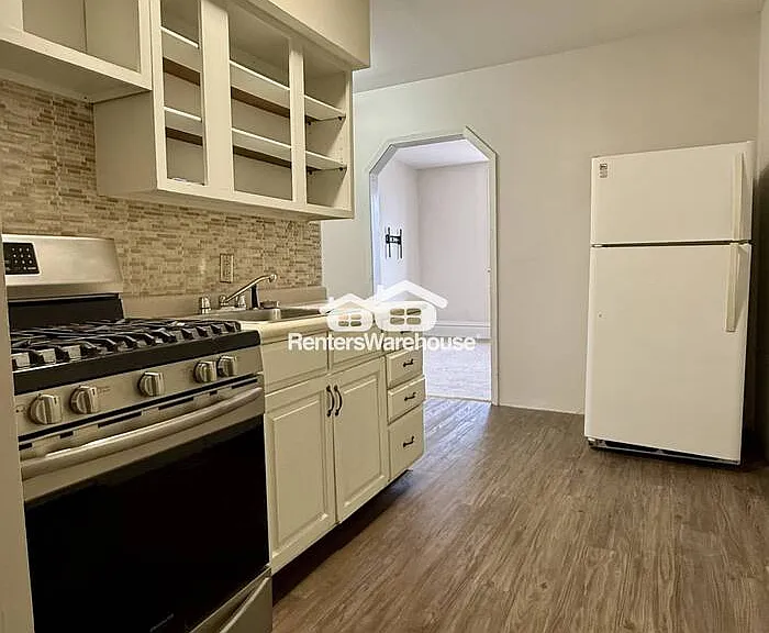 935 E Sims Ave #3 — Photo 4