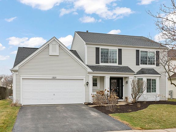 2nd image of 1371 E Braymore Cir
