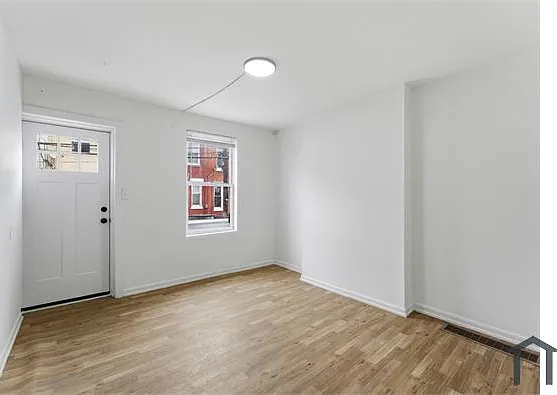 2 bed, $1,700 — Photo 4