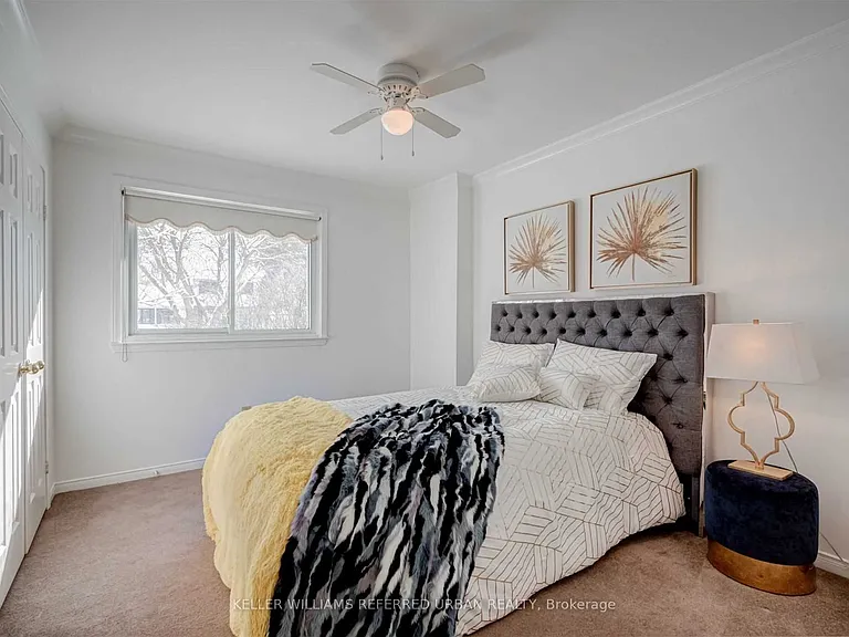 135 Jennifer Cres — Photo 21