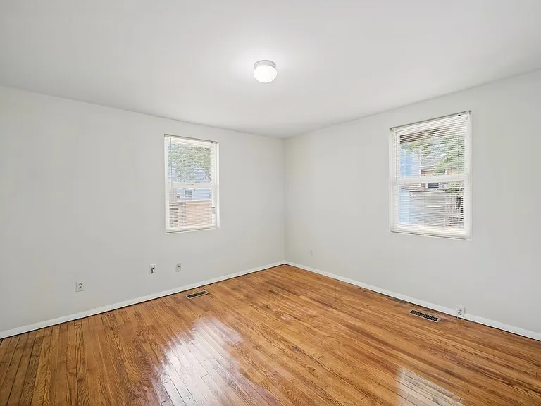 8204 Atlantic Ave #A — Photo 15