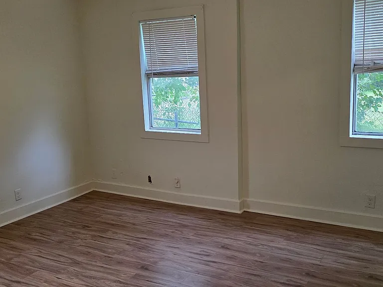 2808 Ball St — Photo 13