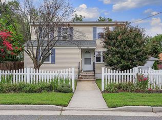 13 Passaic St, Middletown, NJ 07748