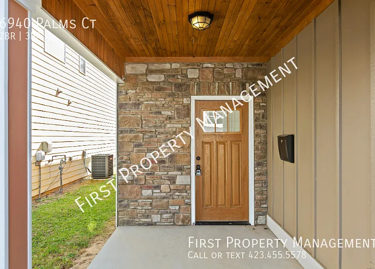 6940 Palms Ct — Photo 2