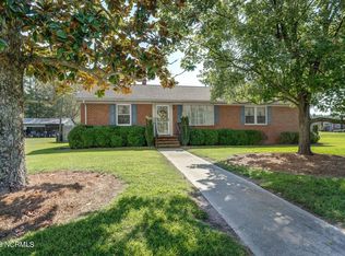 4245 Woodcrest Rd, Rocky Mount, NC 27803