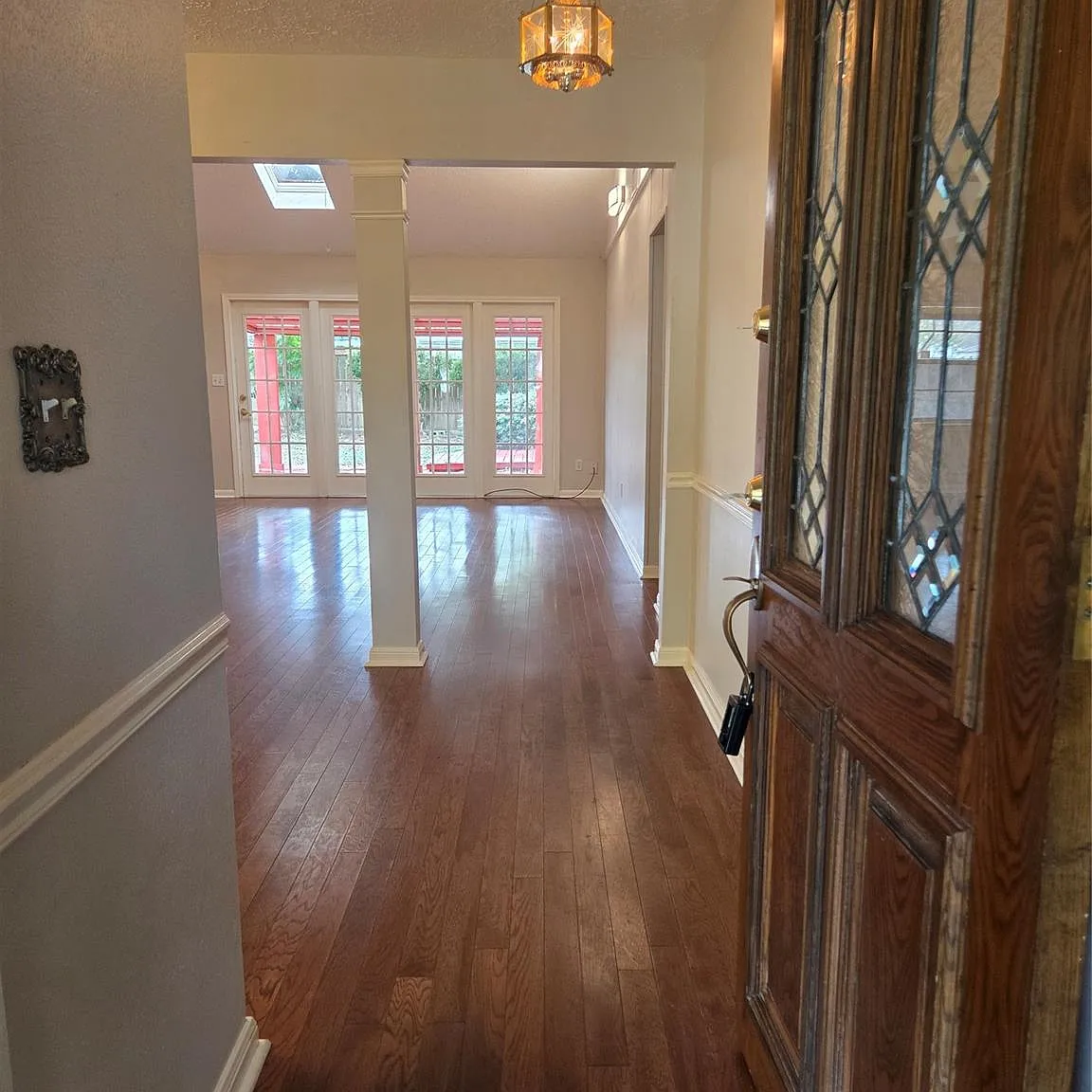 3 bed, 2.0 bath, 1665 sqft, $2,000 — Photo 4
