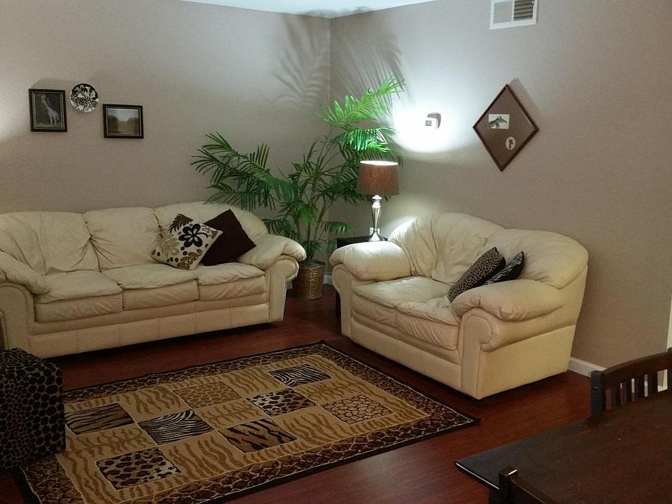 1st image of 1224 E Evergreen St APT 119