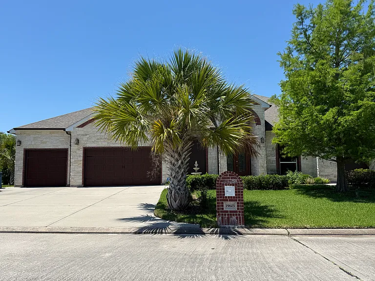 19603 Fairway Island Dr — Photo 12