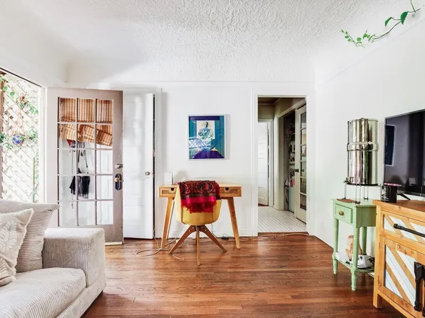 2311 Cheremoya Ave, Los Angeles, CA 90068