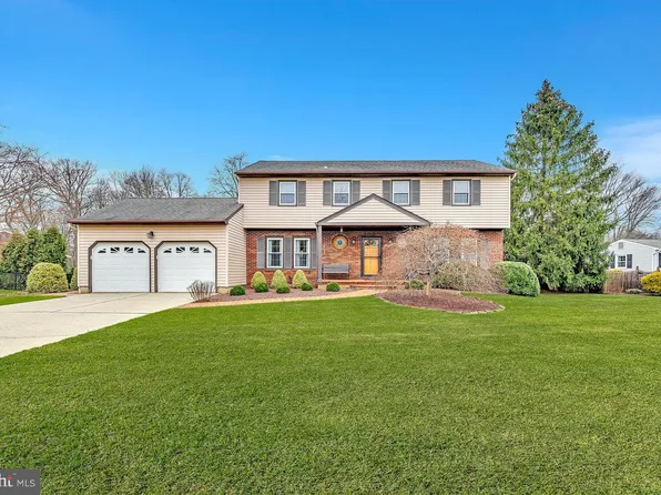 35 Galston Dr, West Windsor, NJ 08550