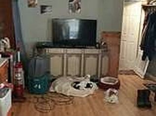 5 E Zimmer Dr, Walnutport, PA 18088