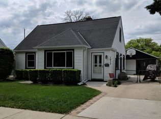 1217 Kingston Ave, Racine, WI 53402