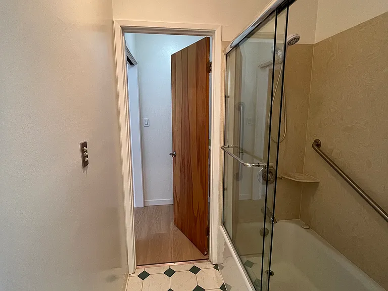529 Stannage Ave — Photo 23