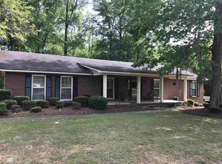 301 Regency Cir, Dublin, GA 31021