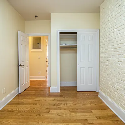 Rented by Nooklyn NYC LLC | media 21