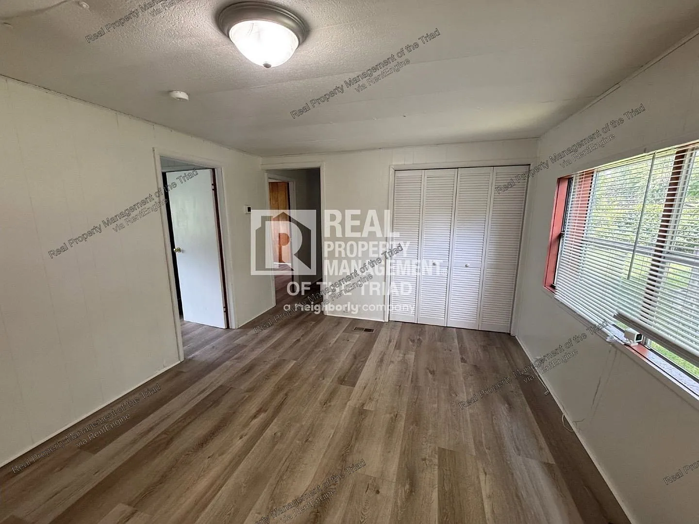 3 bed, 2.0 bath, 1440 sqft, $1,395 — Photo 3