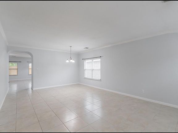 5th image of 3223 Legends Creek Dr