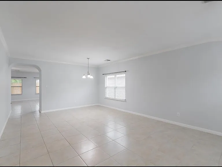 3223 Legends Creek Dr — Photo 5