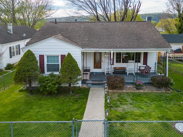1843 Cedar Ave, Buena Vista, VA 24416