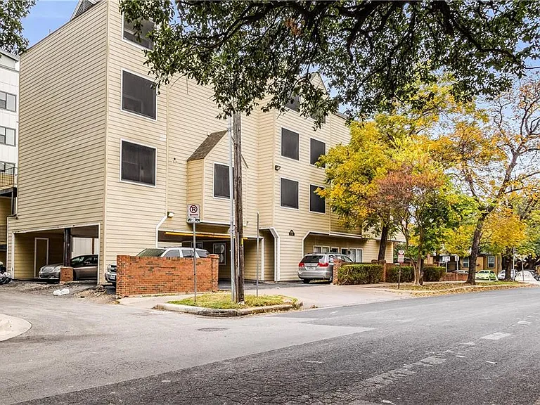 2510 San Gabriel St #305 — Photo 1