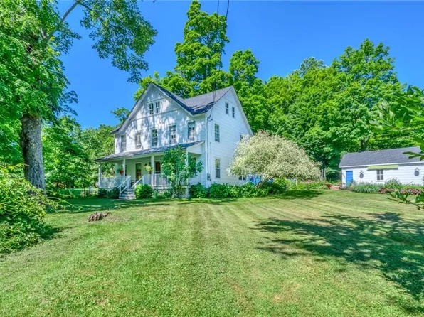 44 Mohonk Road, High Falls, NY 12440