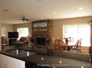 11820 W Riverhaven Dr, Homosassa, FL 34448