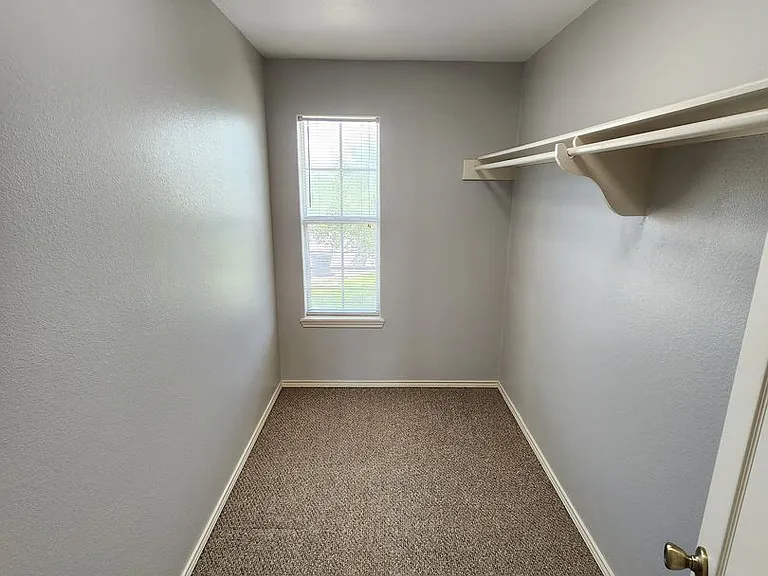 808 N Arroyo Park Ln — Photo 15