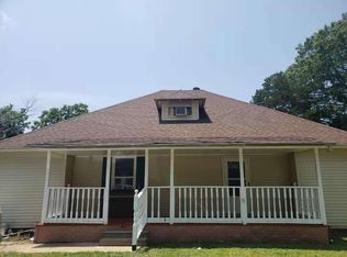 15 N Massachusetts St, Jackson, TN 38301