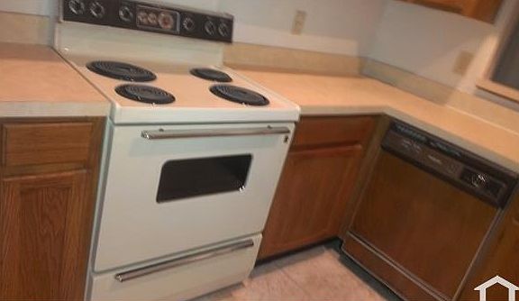 5th image of 1130 Cedar Run Dr