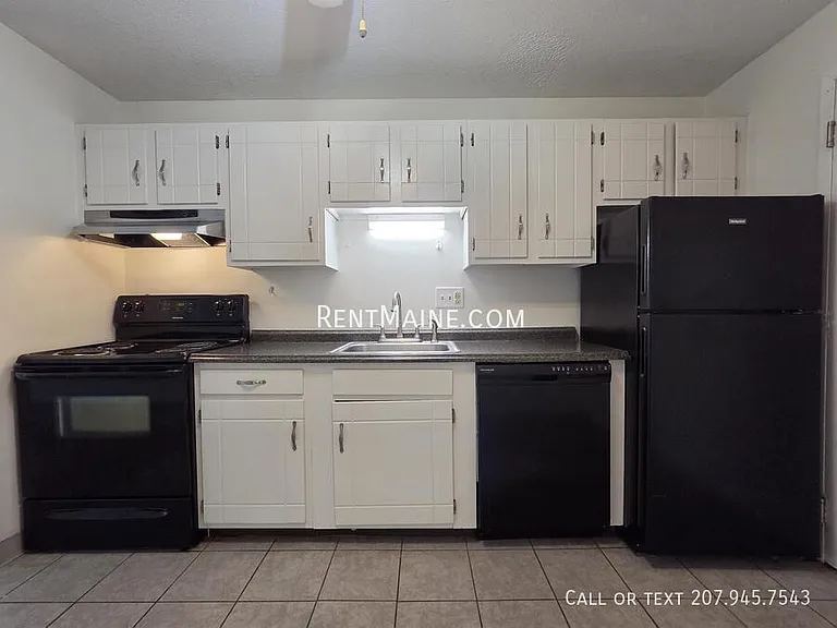 10 Tall Pines Dr #7 — Photo 5