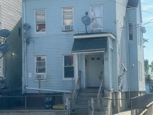 160 3rd St, Passaic City, NJ 07055