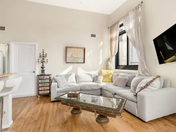 518-530 Gregory Avenue image 4 of 27