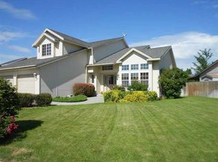 9018 W Falls Ave, Kennewick, WA 99336