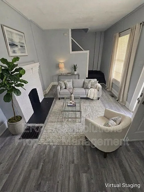 3 bed, 1.0 bath, 1056 sqft, $1,175 — Photo 1