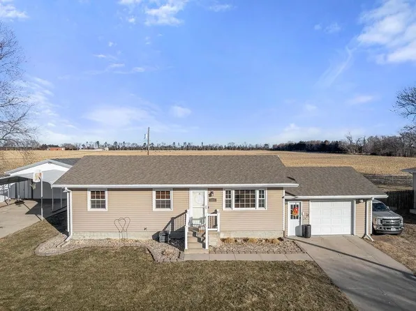1402 8th St, Duncan, NE 68634
