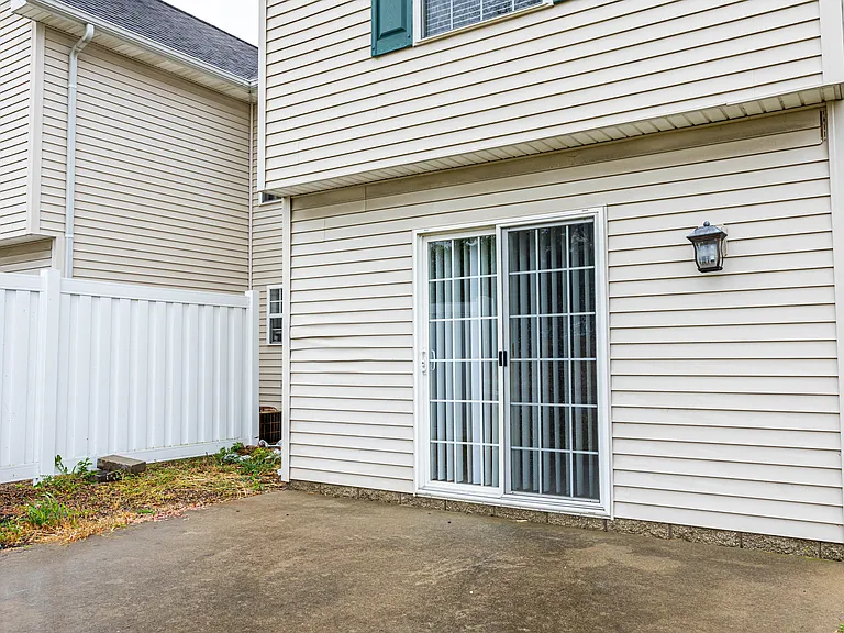 4650 Picadilly Cir — Photo 28