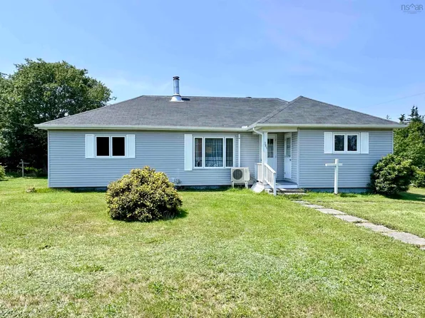 385 Brighton Rd, Lockeport, NS B0T 1L0