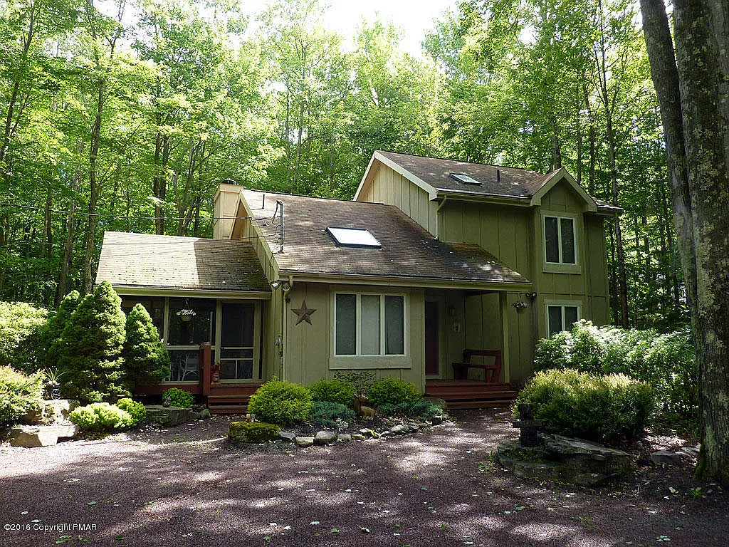 149 Crocketts Cres photo 1