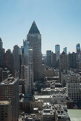 4th image of 322 W 57th St Unit 46-P