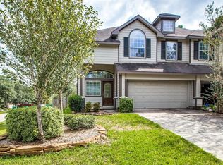 3 S Burberry Park Cir, The Woodlands, TX 77382