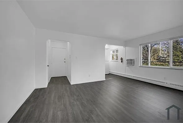 8259 Schaefer Hwy #1 — Photo 5