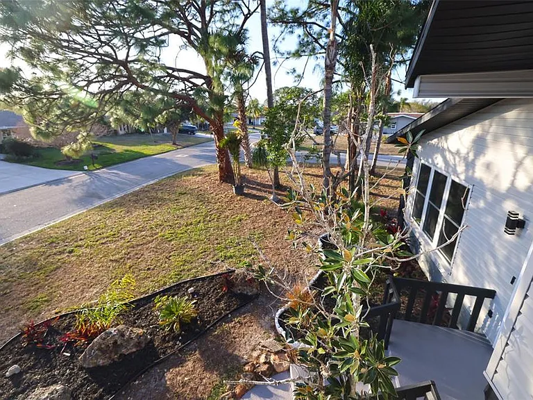 5667 Creekwood Dr — Photo 13