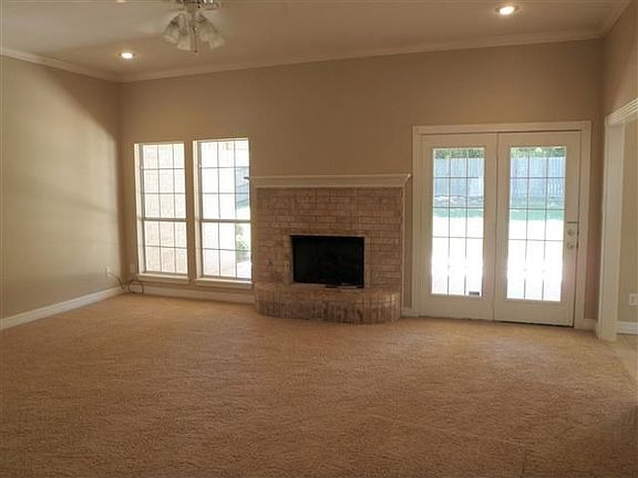 4th image of 7414 Palisades Dr