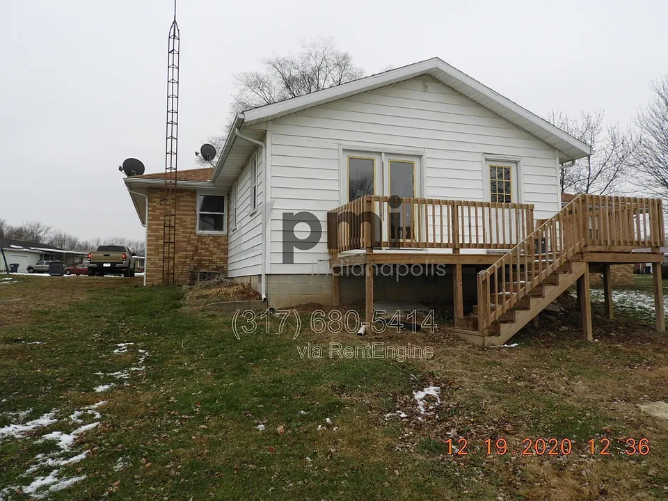 300 N Ellis Rd