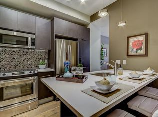 1222 Locust St APT 302, Philadelphia, PA 19107