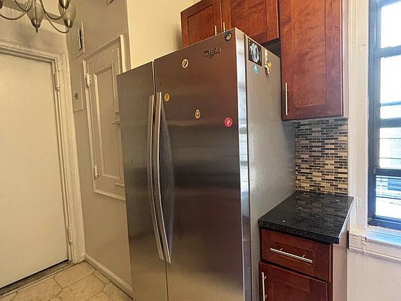 3rd image of 133 W 71st St #7C8C
